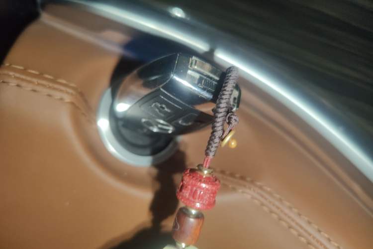 Used Mercedes-Benz Vito 2021 2.0T Elite Version 7 Seats