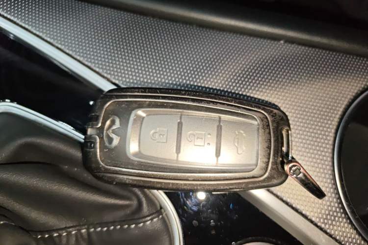 Used Infiniti Q50L 2022 2.0T Enjoyment Edition
