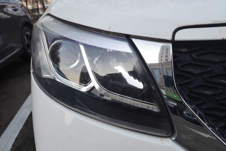 Used Cowin E3 2018 1.5L Manual Luxury Model