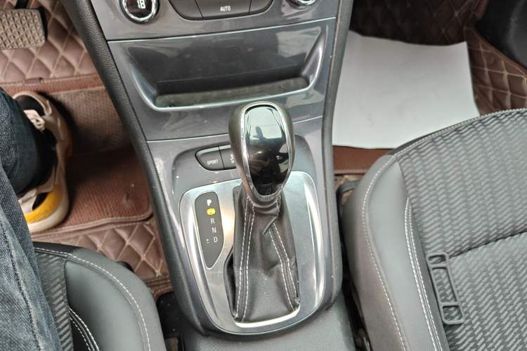 Used Buick Verano 2016 Hatchback 15S Automatic Leading Model