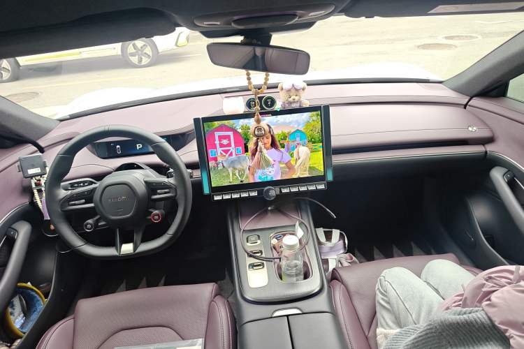 Used Xiaomi Auto SU7 2024 Rear-Drive Long-Range Intelligent Driving Version