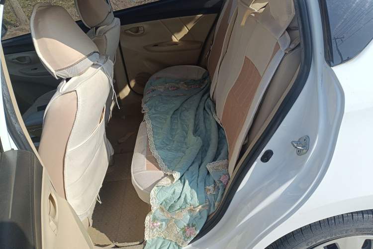 Used Toyota YARiS L Zhi Xuan 2014 1.3E Automatic Charm Edition