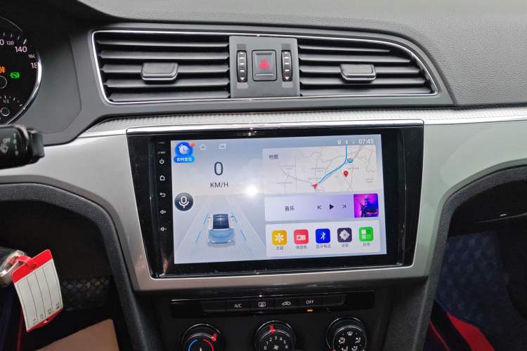 Used Volkswagen Lamando 2017 230TSI DSG Fashion Edition
