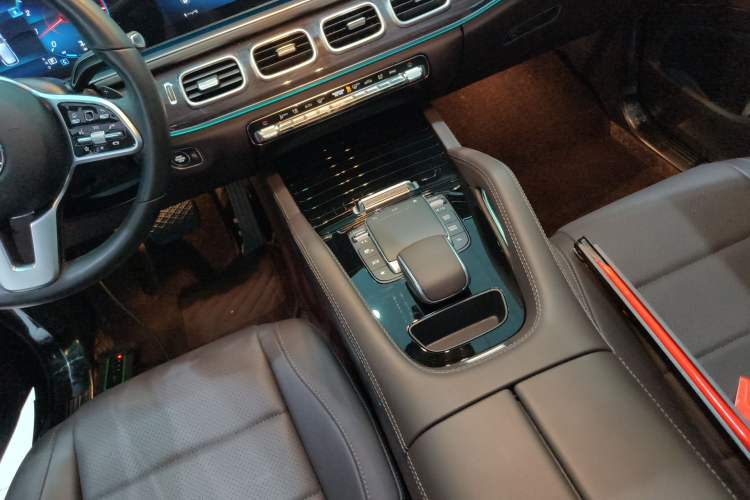 Used Mercedes-Benz GLE 2022 GLE 350 4MATIC Stylish Model Gear Lever