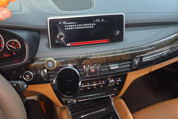 Used BMW X6 2015 xDrive28i Audio And AC Panel