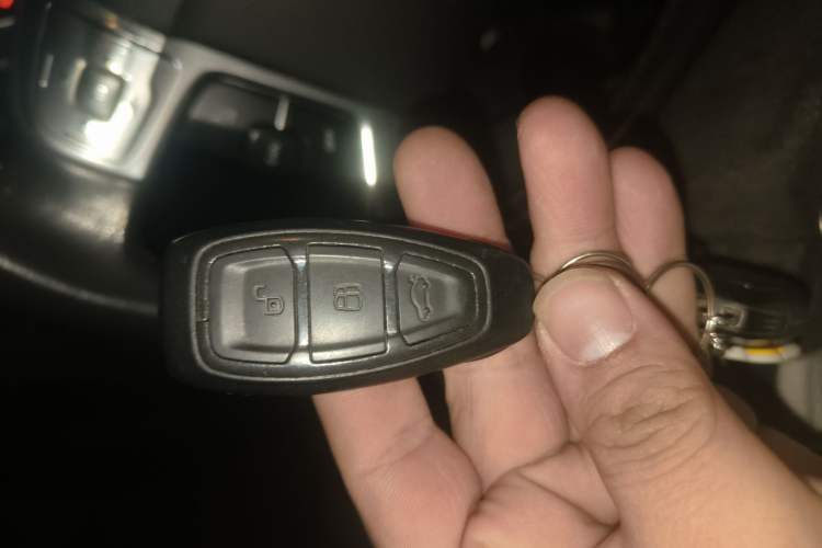 Used Ford Mondeo 2008 2.3L Luxury Sport Navigation Edition Vehicle Key