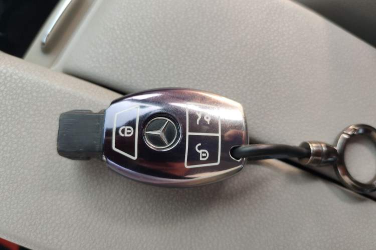 Used Mercedes-Benz C-Class 2013 C 180 Classic Grand Edition
