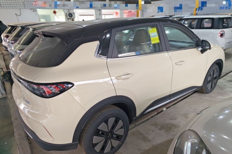 Used Wuling Bingo S 2025 Model 430km Deluxe Edition