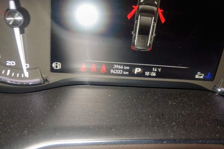 Used Roewe RX8 2018 30T Smart Connectivity All-Wheel Drive Supreme Edition
