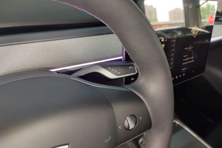 Used Tesla Model Y 2023 Long-Range All-Wheel-Drive Version Gear Lever