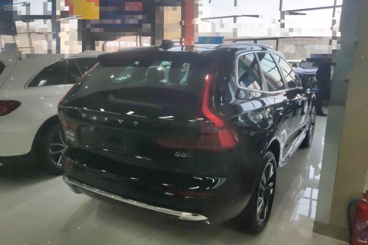 Used Volvo XC60 2026 B5 4x4 Smart Luxury Edition Rear Right 45 Deg