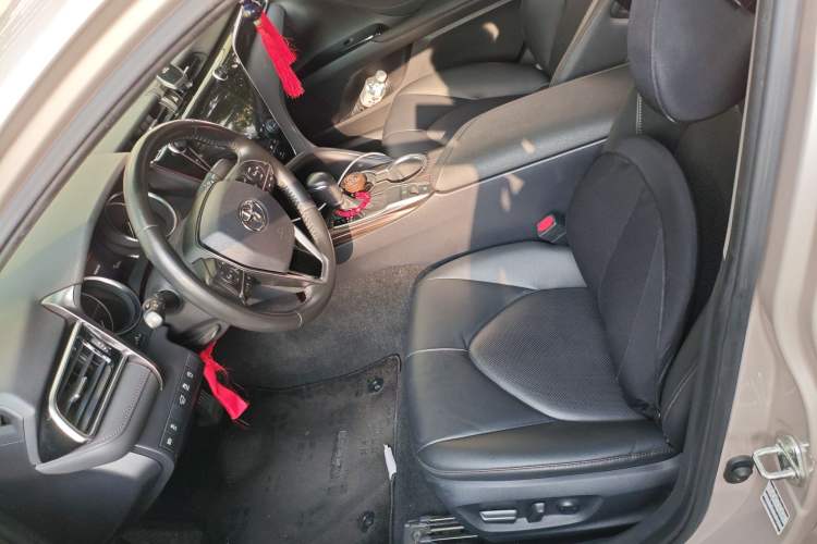 Used Toyota Camry 2019 2.0G Luxury Edition China VI Standard