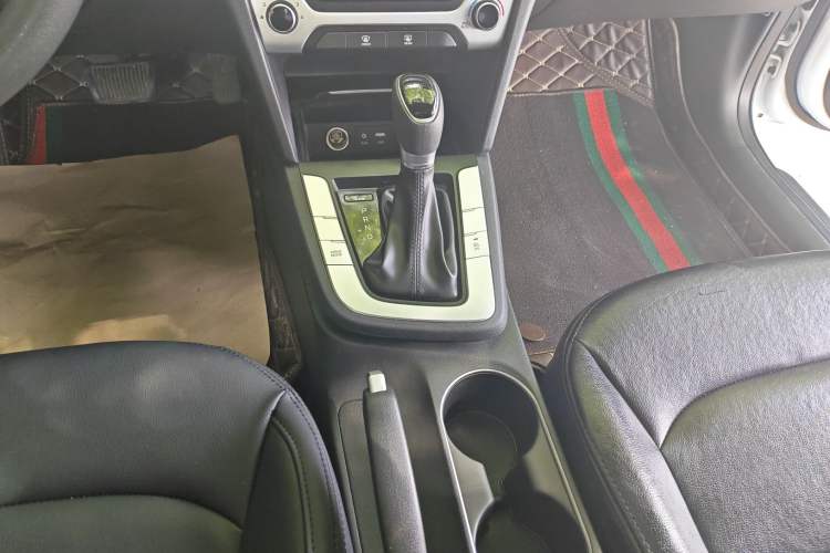 Used Hyundai Elantra (6th Generation / Lingdong) 2016 1.6L Automatic ZhiXuan – Elite Version
