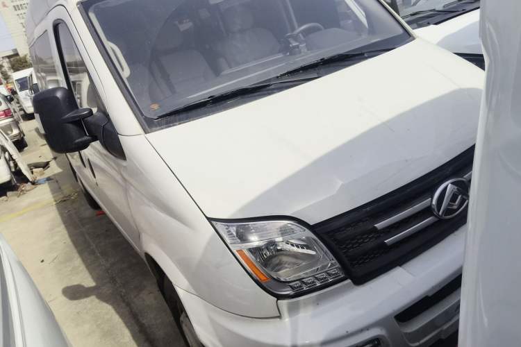 Used SAIC MAXUS Xintu V80 2023 2.0T AMT Classic Aoyuntong Long Wheelbase Mid-Height 6/7/8/9-Seater
