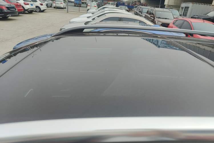 Used Mercedes-Benz EQB 2025 EQB 260 Roof