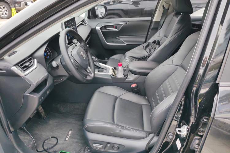 Used Toyota Wildlander 2020 Dual-Engine 2.5L E-CVT Two-Wheel Drive Luxury Edition