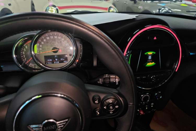 Used MINI MINI 2018 1.5T COOPER Classic Edition