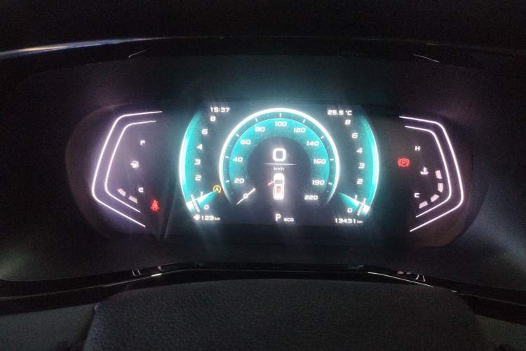 Used CHANGAN OSHAN X7 PLUS 2022 1.5T Blue Whale Edition Automatic Prestige Version Instrument Cluster
