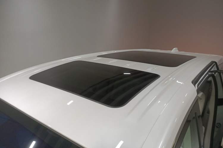 Used Buick GL8 New Energy 2024 Lu Zun Deluxe Edition 7-Seater Roof