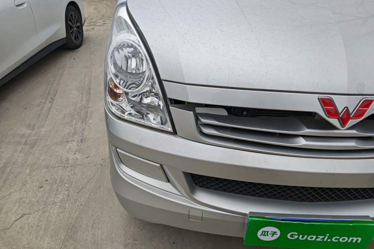 Used Wuling Rongguang S 2021 1.2L Base Model 7-Seater LSI