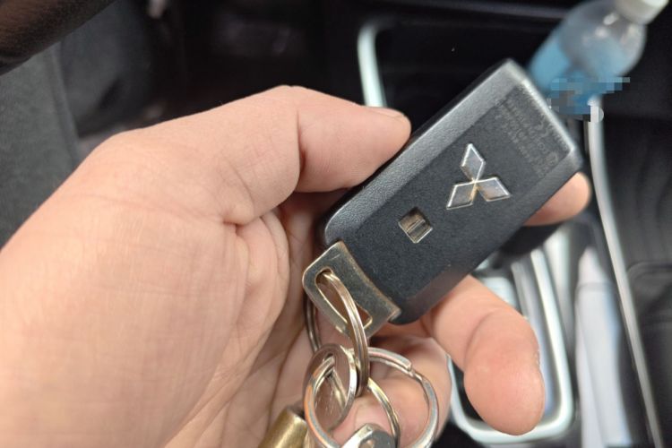 Used Mitsubishi Outlander 2018 2.0L Two-Wheel Drive Glory Edition 5 Seats
