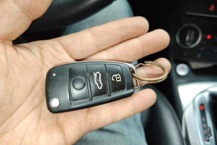 Used Audi Q3 2017 30 TFSI Fashion Model Vehicle Key