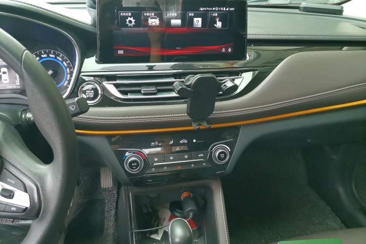 Used CHANGAN Eado DT 2018 1.6L Automatic Smart Enjoyment Model Audio And AC Panel