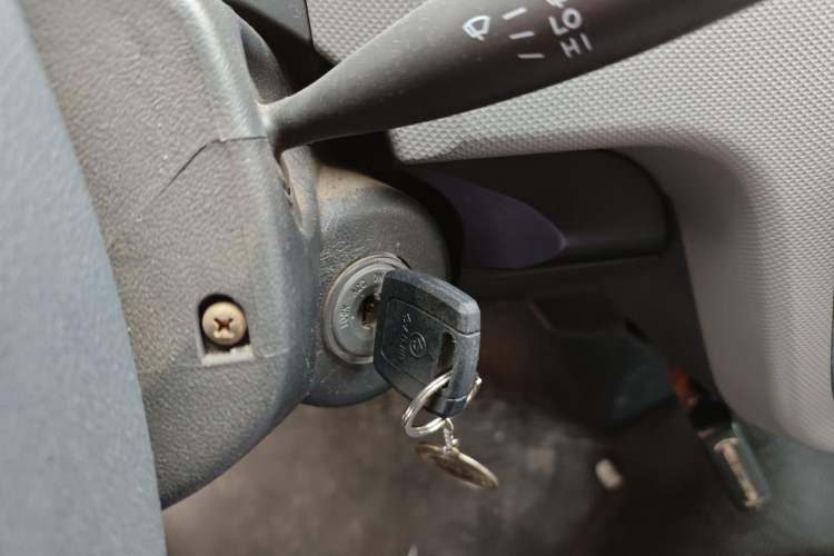 Used Foton Scenic G9 2017 2.4L Gasoline Commercial Version Long Wheelbase 9-Seater 4G69