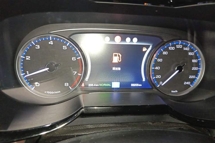 Used GAC Trumpchi GS8 2017 320T Two-Wheel Drive Luxury Smart Connectivity Version (7 Seats)
