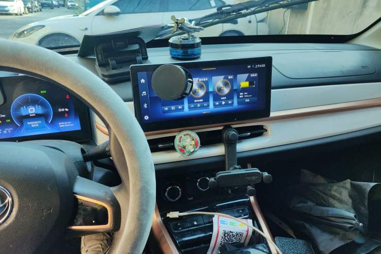 Used Dongfeng NAMMI BOX 2022 Chasing Wind Edition 331KM Advanced Model Audio And AC Panel