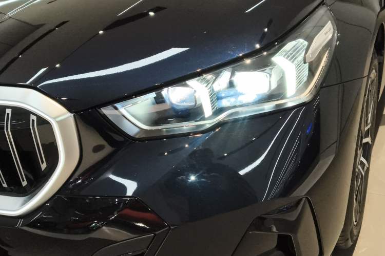 Used BMW 5 Series 2024 530i Leading Model M Sport Package