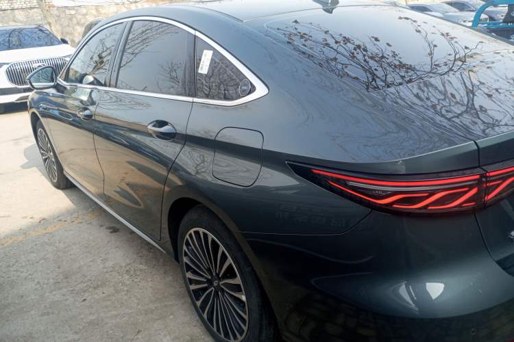 Used Chery Fengyun A8L 2025 1.5 TGDI 145 km Luxury Version
