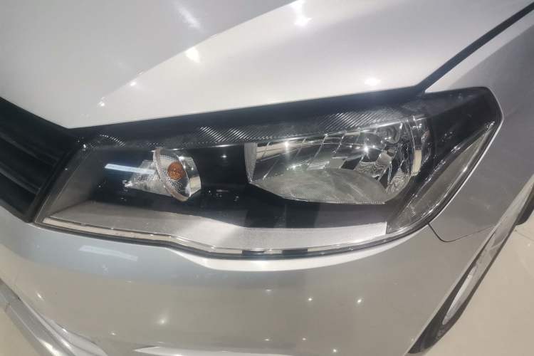 Used Volkswagen Jetta 2013 1.4L Manual Fashion Model