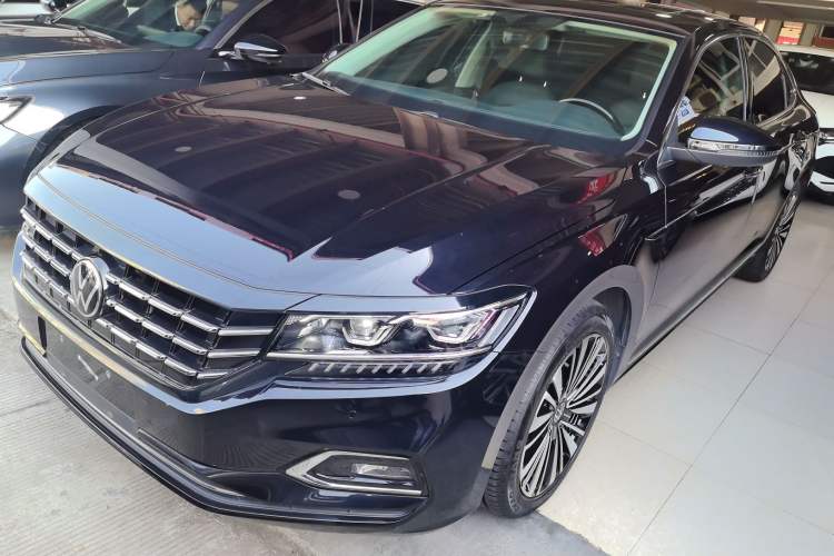Used Volkswagen Passat 2020 Revised Version 330TSI Luxury Edition China VI Standard