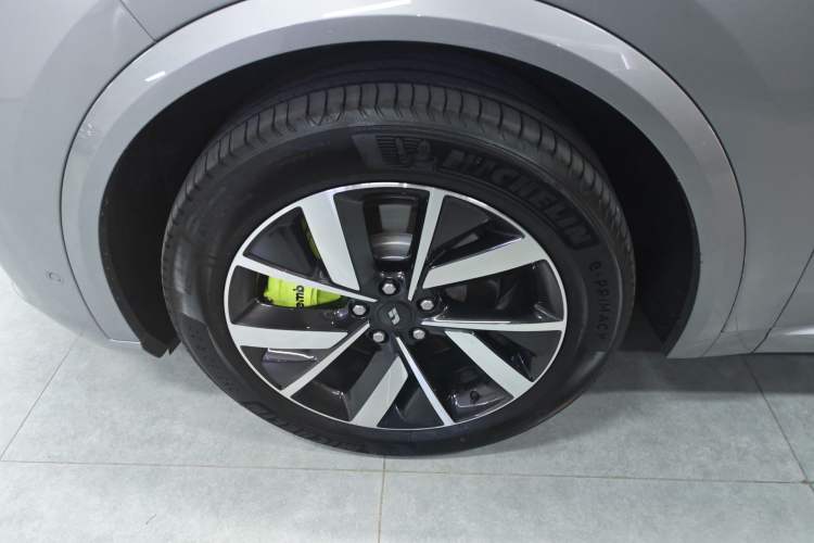 Used Li Auto L8 2023 Pro Model