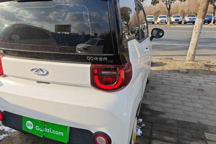 Used Chery QQ Ice Cream 2022 170km Sundae Phosphate Lithium-Ion

