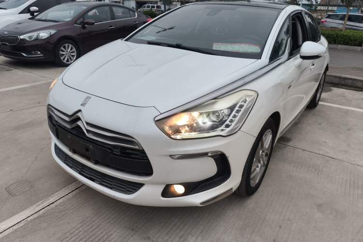 Used DS 5 2013 1.6T Elegant Edition THP160
