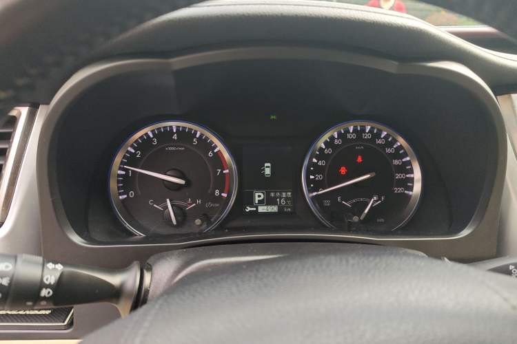 Used Toyota Highlander 2015 2.0T Four-Wheel Drive Ultimate Edition 7-Seater