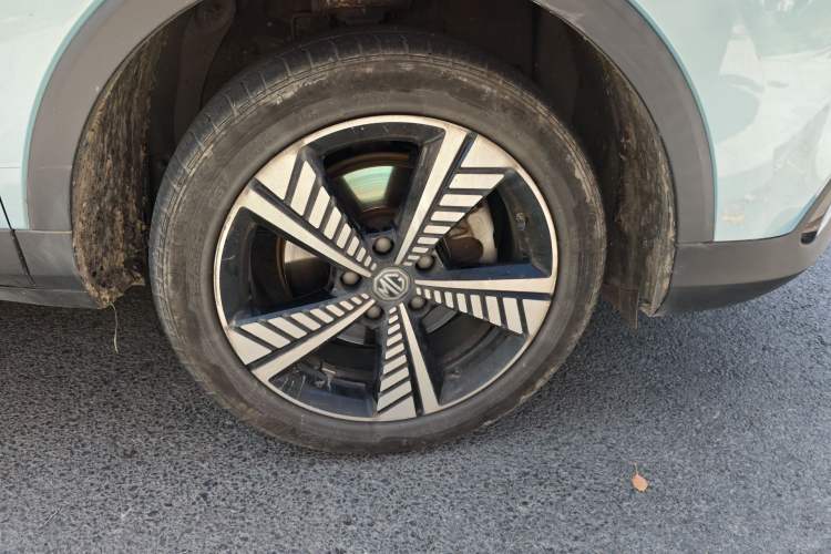 Used MG EZS Electric 2019 E-Pro Edition Right Front Wheel Hub