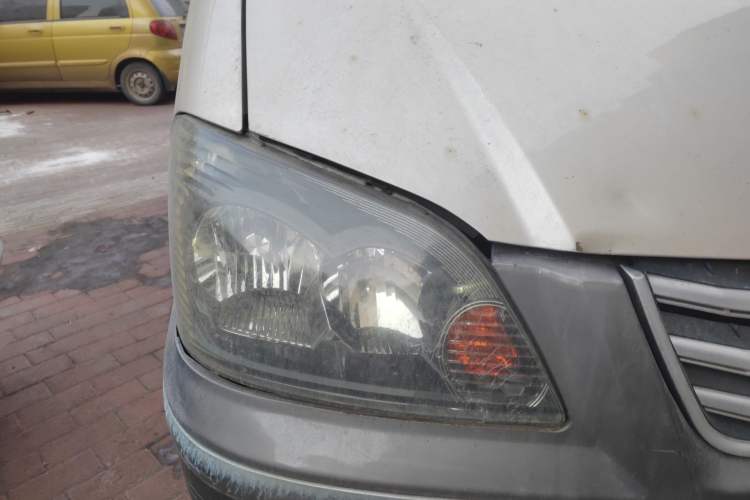 Used FORTHING Lingzhi 2016 V3 1.5L 7-seat Standard Model China IV Standard