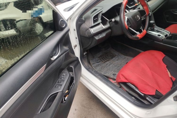 Used Honda Civic 2016 220TURBO CVT Luxury Edition Driver Seat