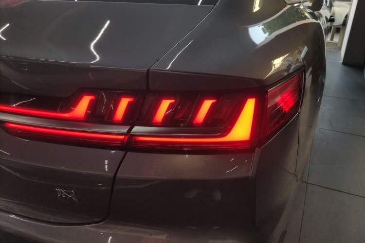 Used BYD Han 2020 EV Long-Range Luxury Model Exterior 2