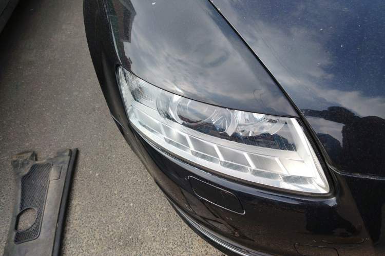 Used Audi A6L 2011 2.0 TFSI Automatic Standard Edition Right Front Headlight