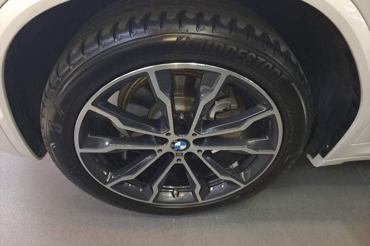 Used BMW X3 2022 Second Facelift xDrive30i Leading Edition M Night Sky Package