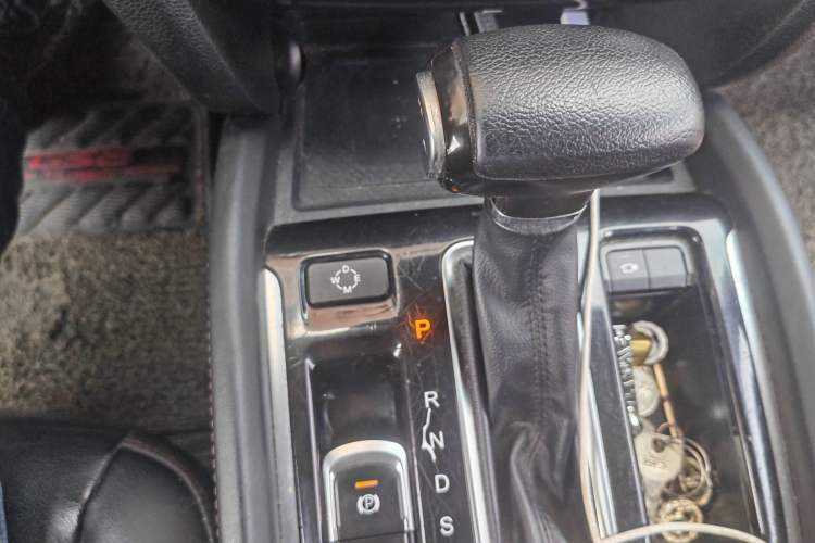 Used GAC Trumpchi GS8 2017 320T Four-Wheel Drive Luxury Smart Connectivity Version (7 Seats)