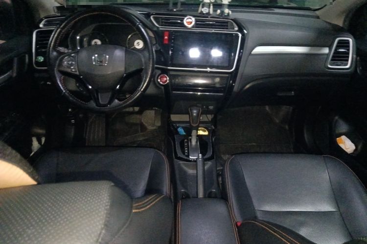 Used Honda Gienia 2017 1.5L CVT Fashion Edition Center Console