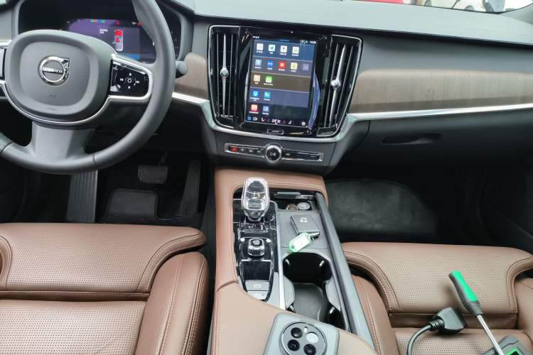 Used Volvo S90 2025 B5 Zhiya Luxury Edition