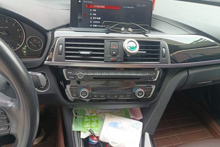 Used BMW 3 Series 2019 320Li Fashion Model Audio And AC Panel