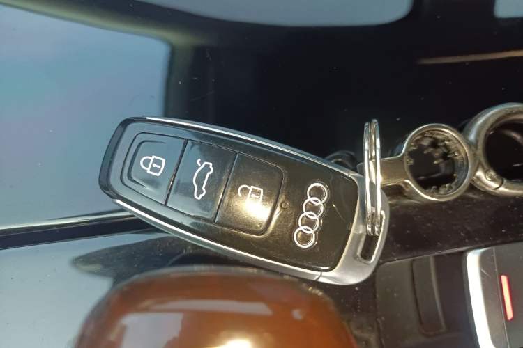 Used Audi A8 2017 A8L 45 TFSI quattro Comfort model
