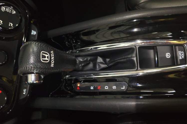 Used Honda Vezel 2019 1.5L CVT Pioneer Edition China VI Gear Lever
